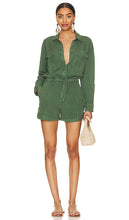 Young, Fabulous & Broke Lake Side Romper in Army - Young, Fabulous & Broke Lake Side - Barboteuse armée - 年轻、漂亮、破烂的湖边陆军连衣裤 - Young, Fabulous & Broke Lake Side Strampler in Army - Young, Fabulous & Broke 레이크사이드 롬퍼 - Tutina giovane, favolosa e rotta sul lato del lago nell'esercito