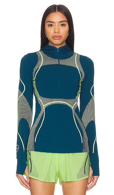 adidas by Stella McCartney True Pace Running Longsleeve Top in Blue - adidas by Stella McCartney - True Pace - Haut de course à manches longues - Bleu - adidas by Stella McCartney True Pace 蓝色跑步长袖上衣 - adidas by Stella McCartney True Pace Lauf-Langarmshirt in Blau - adidas by Stella McCartney True Pace Running 롱슬리브 탑 블루 색상 - Maglia a maniche lunghe da corsa adidas by Stella McCartney True Pace in blu
