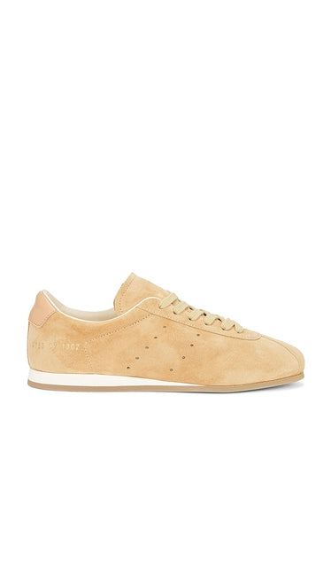 Common Projects Driving Shoe in Tan | Tan Lifestyle Sneakers for Women