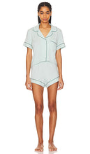 eberjey Gisele Relaxed PJ Set in Baby Blue - eberjey Ensemble pyjama décontracté Gisele en bleu bébé - eberjey Gisele 淡蓝色休闲睡衣套装 - eberjey Gisele entspanntes Pyjama-Set in Babyblau - eberjey Gisele 릴랙스 파자마 세트 베이비 블루 색상 - eberjey Pigiama rilassato Gisele in celeste