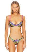 fleur du mal Carnival Embroidery Strappy Demi Bra in Purple - fleur du mal Carnival - Demi-soutien-gorge brodé à bretelles - Violet - fleur du mal Carnival 紫色刺绣吊带半胸罩 - fleur du mal Carnival Stickerei-Träger-Halbschalen-BH in Lila - fleur du Mal 카니발 자수 스트랩피 데미 브라, 퍼플 - fleur du mal Reggiseno Demi con spalline ricamate di Carnevale in viola