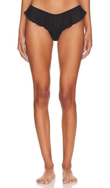 fleur du mal Luxe Flutter Panty in Black - fleur du mal Luxe Flutter Panty en Noir - Fleur du mal 黑色奢华 Flutter 内裤 - fleur du mal Luxe Flutter Panty in Schwarz - fleur du mal 럭스 플러터 팬티 블랙 색상 - fleur du mal Slip svolazzante di lusso in nero