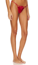 fleur du mal Queen Of Hearts V String in Red