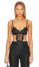 fleur du mal Sequin Violet Embroidery Bodysuit in Black - fleur du mal Body brodé violet à sequins en noir - fleur du mal 黑色亮片紫罗兰刺绣连体衣 - fleur du mal Pailletten-Body mit violetter Stickerei in Schwarz - fleur du mal 스팽글 바이올렛 자수 바디수트블랙 색상 - fleur du mal Body ricamato viola con paillettes in nero