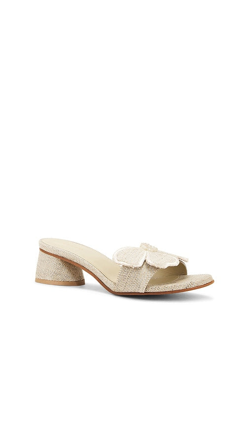 Kaanas Clover By Lun Flower Applique Sandals in Cream
