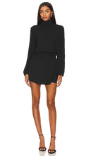 krisa Open Back Turtleneck Skort in Black - Krisa - Jupe-short à col roulé et dos ouvert en noir - krisa 黑色露背高领裙裤 - krisa Rollkragen-Skort mit offenem Rücken in Schwarz - krisa 오픈백 터틀넥 스커트 - Krisa Gonna dolcevita con apertura sul retro in nero