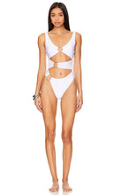 lovewave Blondie One Piece in White - lovewave - Blondie une pièce en blanc - lovewave 金发女郎 一件 白色 - lovewave Blondie Einteiler in Weiß - lovewave 블론디 원피스 - lovewave Blondie One Piece in bianco