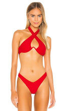 lovewave Janessa Top in Red - lovewave Haut Janessa en Rouge - lovewave Janessa 红色上衣 - lovewave Janessa Top in Rot - lovewave JANESSA 탑 - Lovewave Janessa Top in rosso