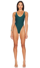 lovewave The Ero One Piece in Dark Green - lovewave The Ero One Piece en vert foncé - lovewave 深绿色 Ero 海贼王 - lovewave Der Ero Einteiler in Dunkelgrün - lovewave THE ERO 원피스 - lovewave L'ero One Piece in verde scuro