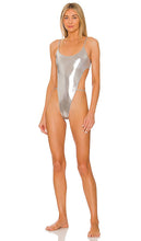 lovewave The Tyler One Piece in Metallic Silver - lovewave The Tyler One Piece en argent métallisé - lovewave 泰勒海贼王 金属银色 - lovewave Der Tyler-Einteiler in Metallic-Silber - lovewave 타일러 원피스 - lovewave Il pezzo unico di Tyler in argento metallizzato