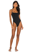lovewave The Viper One Piece in Black - lovewave La Vipère Une Pièce en Noir - lovewave 毒蛇海贼王 黑色 - lovewave The Viper Einteiler in Schwarz - lovewave THE VIPER 원피스 - lovewave Il pezzo unico della Vipera in nero