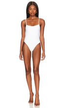 lovewave The Viper One Piece in White - lovewave The Viper une pièce en blanc - lovewave 毒蛇海贼王 白色 - lovewave The Viper Einteiler in Weiß - lovewave THE 바이퍼 원피스 - lovewave The Viper One Piece in bianco