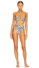lovewave the Bree One Piece in Nude - lovewave le Bree One Piece en nu - Lovewave 裸体海贼王 - lovewave der Bree Einteiler in Nude - lovewave the Bree 원피스 누드 색상 - lovewave il pezzo unico di Bree in nudo