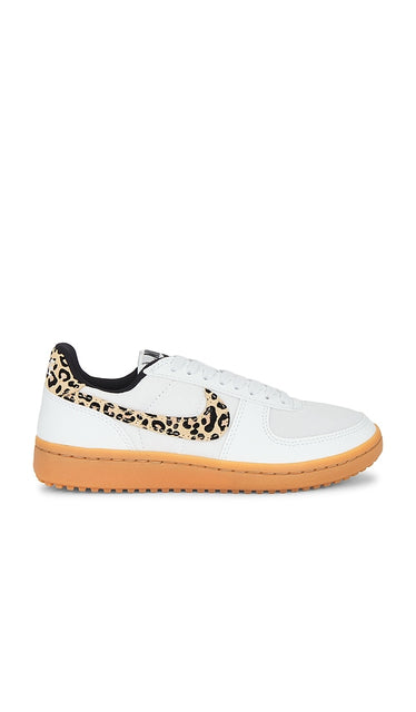 Nike Field General Se Sneaker in White | Off White  Sesame  Gum Light Brown & Bla Low Top Sneakers for Women