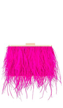 olga berg Estelle Feather Clutch in Fuchsia - olga berg Pochette Estelle Feather en Fuchsia - olga berg Estelle 紫红色羽毛手拿包 - Olga Berg Estelle Feather Clutch in Fuchsia - olga berg 에스텔 페더 클러치, 퓨시아 색상 - Olga Berg Pochette Estelle Feather in fucsia