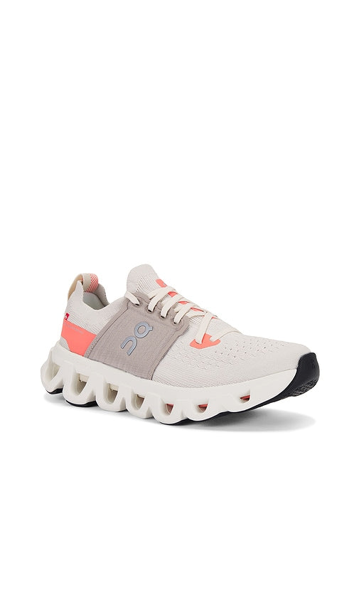 On Cloudswift 4 Sneaker in Cream