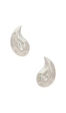 petit moments Juliana Earrings in Metallic Silver