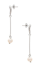 petit moments Kylie Earrings in Metallic Silver