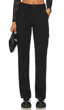 superdown Adina Cargo Pant in Black - superdown - Pantalon cargo Adina en noir - superdown Adina 黑色工装裤 - superdown Adina Cargohose in Schwarz - superdown Adina 카고 팬츠 - Pantaloni cargo Adina superdown in nero
