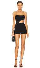 superdown Aisha Cut Out Romper in Black - superdown - Barboteuse à découpes Aisha - Noir - superdown Aisha 黑色镂空连体衣 - superdown Aisha Cut-Out-Strampler in Schwarz - superdown AISHA 컷 아웃 롬퍼 - superdown Aisha Cut Out pagliaccetto in nero