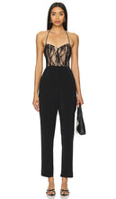 superdown Bella Lace Jumpsuit in Black - superdown Combinaison en dentelle Bella en noir - superdown Bella 黑色蕾丝连身裤 - superdown Bella Spitzenoverall in Schwarz - superdown Bella 레이스 점프수트 색상 - Tuta in pizzo Bella superdown in nero