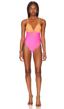 superdown Camille One Piece in Pink - superdown Camille One Piece en rose - 卡米尔粉红海贼王 - superdown Camille Einteiler in Rosa - superdown 카밀 원피스 - superdown Camille One Piece in rosa