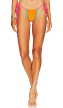 superdown Carina Bikini Bottom in Orange - superdown Bas de bikini Carina en Orange - superdown Carina 橙色比基尼泳裤 - superdown Carina Bikinihose in Orange - superdown Carina 비키니 하의 오렌지 색상 - Fondo bikini Carina superdown in arancione