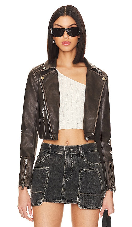 superdown Cora Faux Leather Jacket in Grey - superdown - Veste en similicuir Cora en gris - superdown Cora 灰色人造皮夹克 - superdown Cora Kunstlederjacke in Grau - superdown Cora 인조 가죽 자켓 그레이 색상 - Giacca in ecopelle Cora superdown in grigio