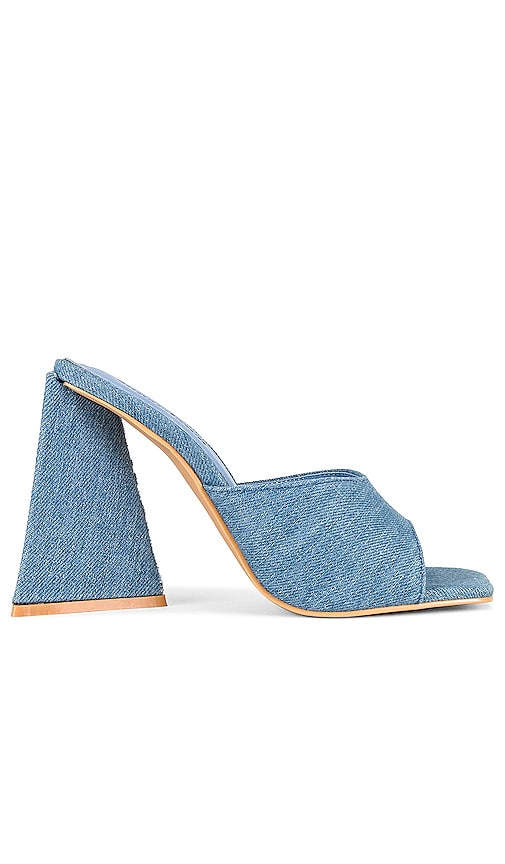 superdown Indigo Heel in Blue - superdown Indigo Talon en Bleu - superdown 蓝色靛蓝高跟鞋 - superdown Indigo Heel in Blau - superdown 인디고 힐 블루 색상 - tacco indaco superdown in blu
