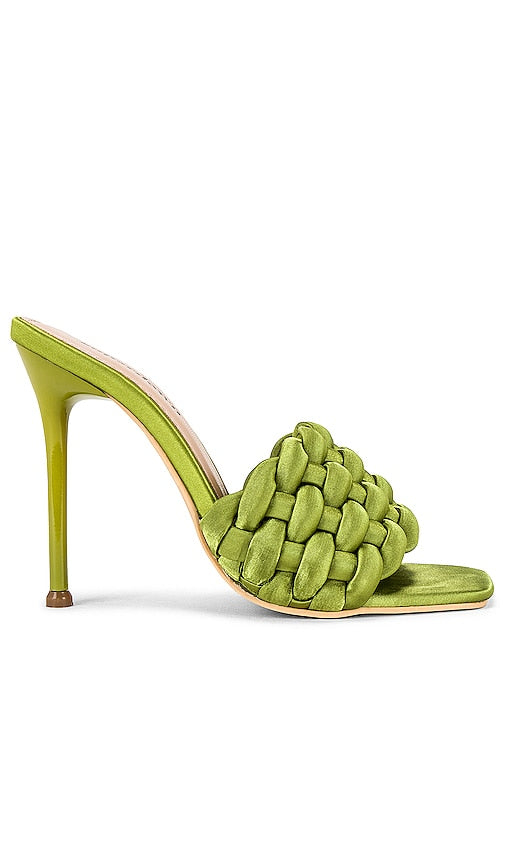 superdown Jocelyn Heel in Green - superdown Talon Jocelyn en Vert - 超级羽绒服 Jocelyn Heel 绿色 - superdown Jocelyn Heel in Grün - superdown 조슬린 힐 그린 색상 - superdown Jocelyn Heel in verde