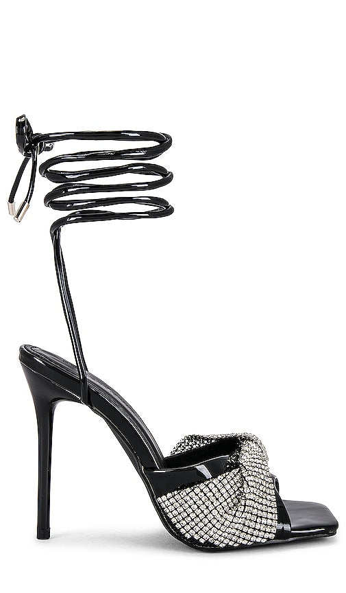 superdown Larissa Heel in Black - superdown Talon Larissa en Noir - Superdown Larissa 黑色高跟鞋 - superdown Larissa Heel in Schwarz - superdown 라리사 힐 블랙 색상 - tacco Larissa superdown in nero