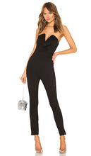 superdown Madi Strapless Jumpsuit in Black - superdown Combinaison bustier Madi en noir - superdown Madi 黑色无肩带连身裤 - Superdown Madi Trägerloser Overall in Schwarz - superdown Madi 스트랩리스 점프수트 색상 - Tuta senza spalline Madi superdown in nero