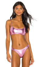 superdown Natalia Bikini Top in Pink - superdown Haut de bikini Natalia en rose - superdown Natalia 粉色比基尼上衣 - superdown Natalia Bikinioberteil in Rosa - superdown Natalia 비키니 탑 - Top bikini Natalia superdown in rosa