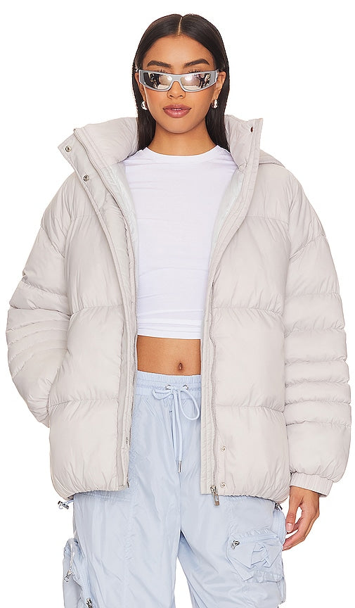 superdown Raquelle Oversized Puffer in Grey - superdown - Doudoune surdimensionnée Raquelle en gris - superdown Raquelle 灰色超大号羽绒服 - superdown Raquelle Übergroßer Puffer in Grau - superdown Raquelle 오버사이즈 퍼퍼 그레이 색상 - Piumino oversize superdown Raquelle in grigio