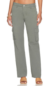superdown Sheyda Cargo Pant in Sage - superdown - Pantalon cargo Sheyda en sauge - Superdown Sheyda 鼠尾草色工装裤 - Superdown Sheyda Cargohose in Salbei - superdown Sheyda 카고 팬츠 - Pantaloni cargo Sheyda superdown in salvia