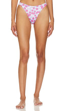 superdown Sofia Bikini Bottom in Lavender - bas de bikini superdown Sofia en lavande - superdown Sofia 薰衣草紫比基尼泳裤 - superdown Sofia Bikinihose in Lavendel - superdown Sofia 비키니 하의 라벤더 색상 - Slip bikini Sofia superdown color lavanda