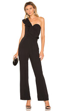 superdown Stefanie One Shoulder Jumpsuit in Black - superdown - Combinaison asymétrique Stefanie en noir - superdown Stefanie 黑色一字肩连身裤 - superdown Stefanie One Shoulder Jumpsuit in Schwarz - superdown Stefanie 원숄더 점프수트 블랙 색상 - Tuta monospalla Stefanie superdown in nero
