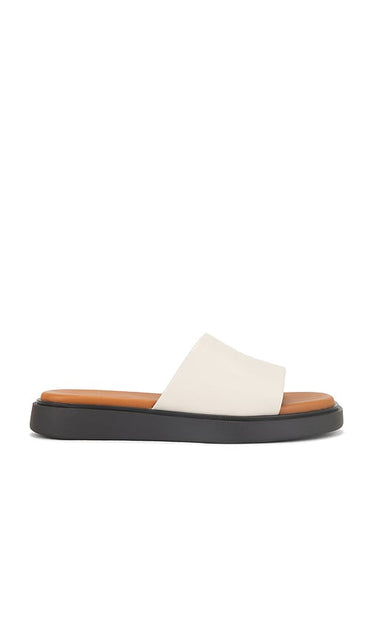 Vagabond Shoemakers Connie Slides in White | Off White Flat Slides for Women