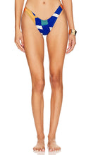 villa fresca Vista Bikini Bottom in Blue - villa fresca Bas de bikini Vista en bleu - Villa fresca Vista 蓝色比基尼泳裤 - Villa Fresca Vista Bikinihose in Blau - villa fresca 비스타 비키니 하의 블루 색상 - villa fresca Vista Slip bikini in blu