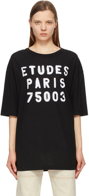 Ã‰tudes Black Museum Stencil T-Shirt - T-shirt de pochoir à musée noir Tudes - Ã ‰ 튜브 블랙 박물관 스텐실 티셔츠