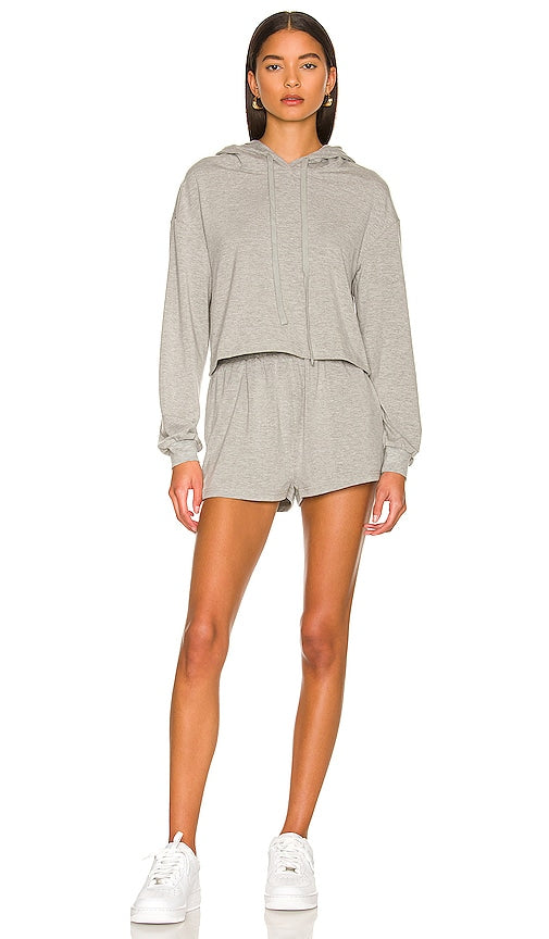 ALL THE WAYS Susie Short Set in Grey Toutes les façons dont Susie court en gris Susie Short in Gray的所有方式