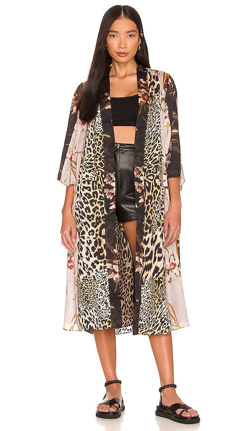 ALLSAINTS Elsa Kuroyuri Kimono in Black AllSaints Elsa Kuroyuri Kimono en noir Allsaints Elsa Kuroyuri和服黑色