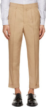 AMI Alexandre Mattiussi Beige Tropical Wool Carrot Fit Trousers - AMI Alexandre Mattiussi Beige Tropical Tropical Carot Fit Pantalon - Ami Alexandre Mattiussi 베이지 색 열 대 양모 당근 맞는 바지