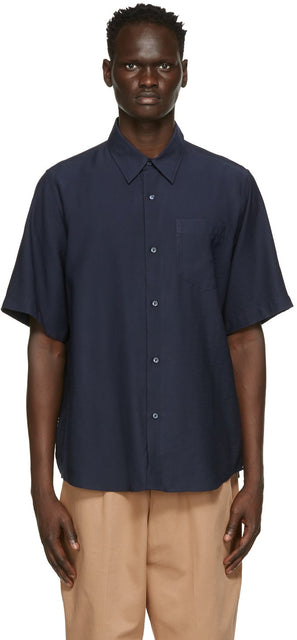 AMI Alexandre Mattiussi Navy Summer Fit Short Sleeve Shirt - Ami Alexandre Mattiussi Mattiussi Summer Fit Chemise à manches courtes - Ami Alexandre Mattiussi 해군 여름 맞는 짧은 소매 셔츠