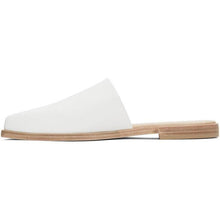 AURALEE White Foot The Coacher Edition Square Sandals