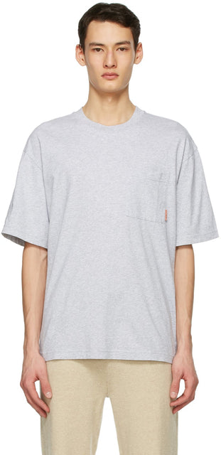 Acne Studios Grey Pocket T-Shirt - T-shirt de poche gris acné studios - 여드름 스튜디오 그레이 포켓 티셔츠