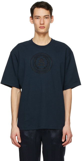 Acne Studios Navy Embroidered T-Shirt - T-shirt brodé d'acné Studios Navy - Acne Studios 해군 수 놓은 T 셔츠