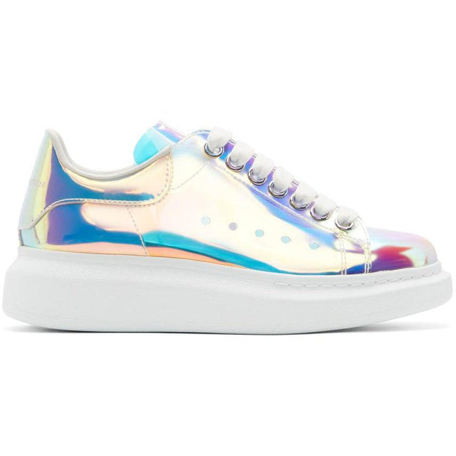 Alexander McQueen SSENSE Exclusive Multicolor Holographic Oversized Sneakers - Les baskets surdimensionnées exclusives multicolores exclusives d'Alexander McQueen Ssense - Alexander McQueen Ssense 독점적 인 여러 가지 빛깔의 홀로그램 특대 스 니커