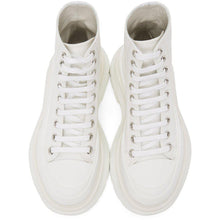 Alexander McQueen White Tread Slick Platform High Sneakers - Alexander McQueen White White Skick plate-forme haute baskets hautes baskets - Alexander McQueen 화이트 트레드 슬릭 플랫폼 높은 스니커즈