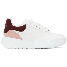 Alexander McQueen White Tricolor Court Sneakers - Alexander McQueen Baskets de cour tricolores blancs - Alexander McQueen White Tricolor Court Sneakers.